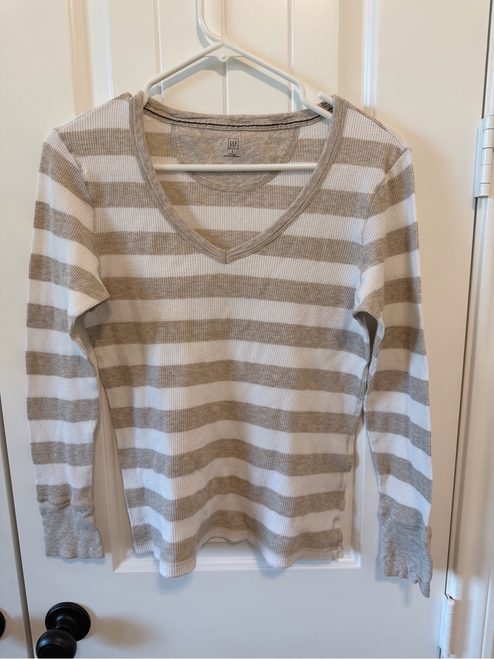 Gap Striped Waffle Thermal V Neck Long Sleeve Top L